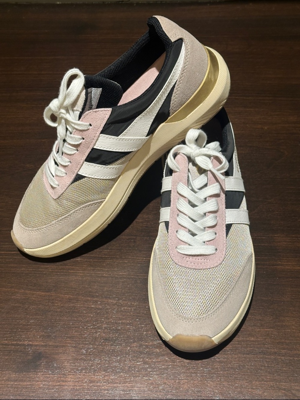 Gola Women’s Raven Sneakers in Pink, Black & Cream Size 9